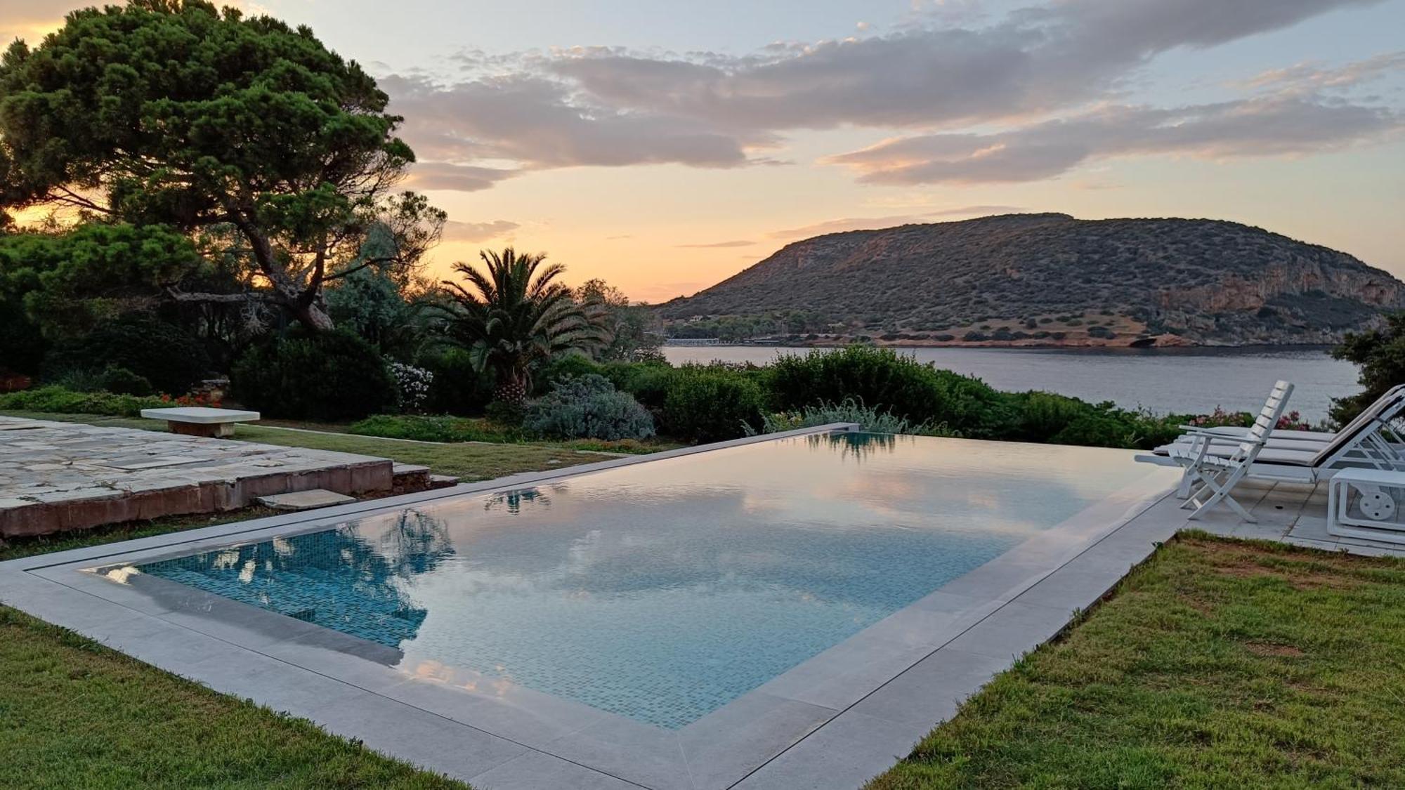 Summer Villa In Pórto Ráfti Exteriér fotografie